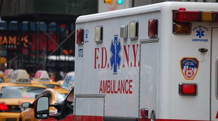 ambulance 2554653